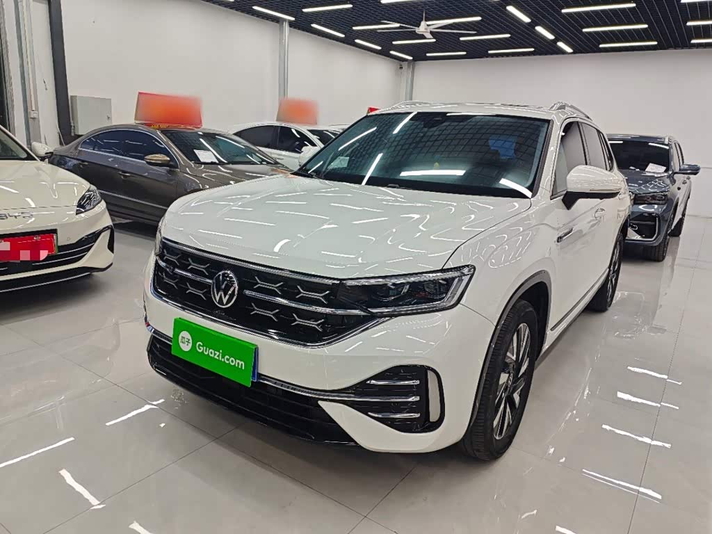 Volkswagen Tayron, 2024 г., белый, 23 300 км Volkswagen Tayron 2024 330TSI одна ведущая ось R-Line исполнение «Гаонэн»