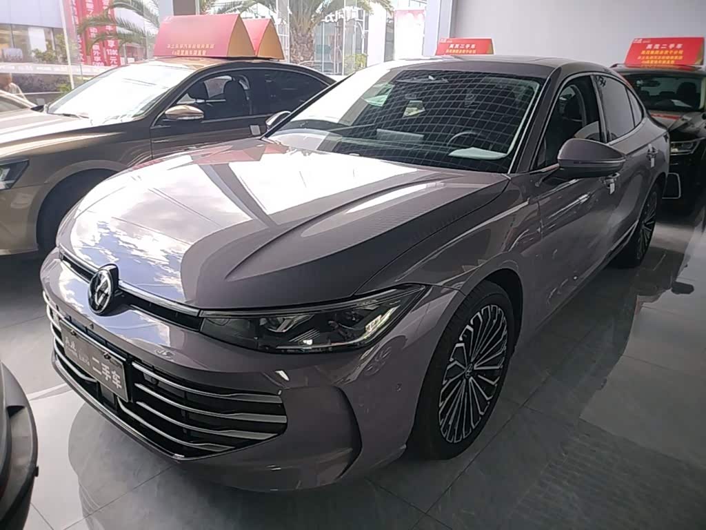 Volkswagen Passat, 2024 г., серебристый / серый, 7 200 км Volkswagen Passat 2025 Pro 380TSI Лунцзунь версия