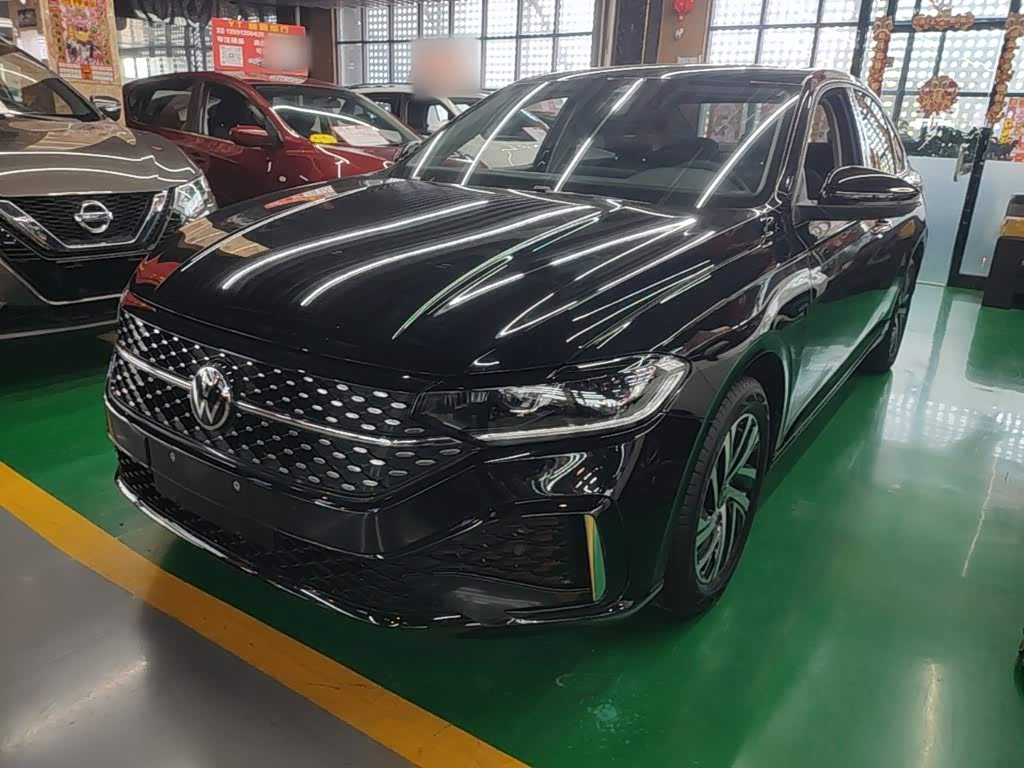 Volkswagen Lavida, 2024 г., чёрный, 31 100 км Volkswagen Lavida 2024 300TSI DSG исполнение «Звёздное небо» комплектация «Лидер»