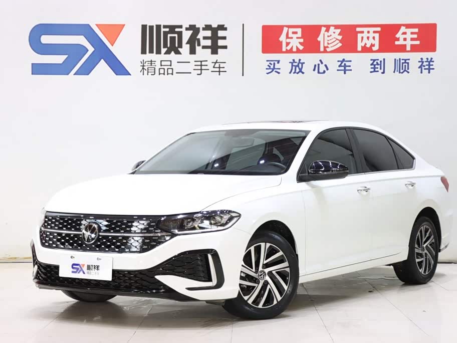 Volkswagen Lavida, 2022 г., белый, 27 000 км Volkswagen Lavida 2023 200TSI DSG исполнение «Звёздное небо» комплектация «Маньи»