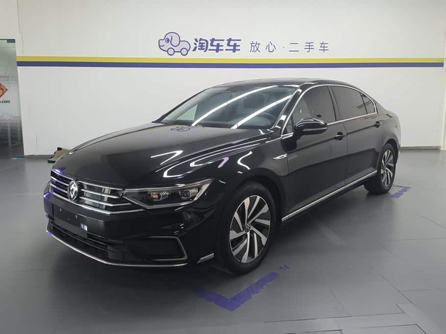 Volkswagen Magotan PHEV, 2023 г., чёрный, 56 200 км Volkswagen Magotan PHEV 2022 GTE Люкс