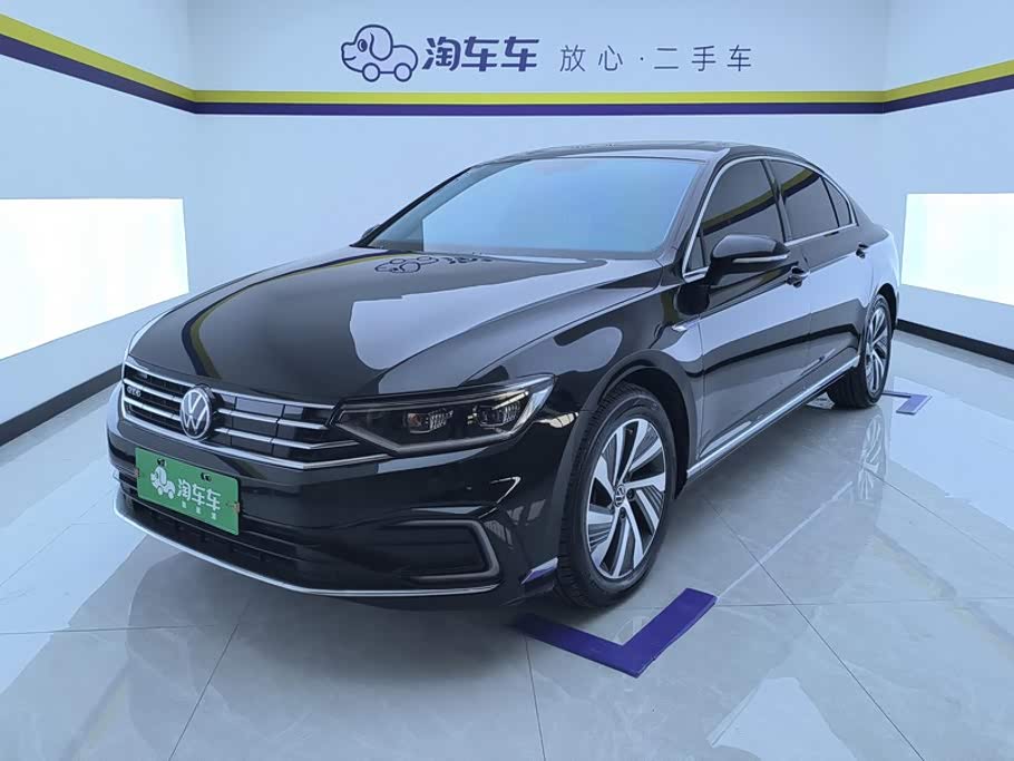 Volkswagen Magotan PHEV, 2023 г., чёрный, 49 500 км Volkswagen Magotan PHEV 2022 GTE Люкс