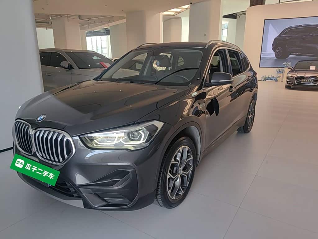 BMW X1, 2022 г., чёрный, 32 400 км BMW X1 2021 обновлённая версия sDrive25Li комплектация «Лидер»
