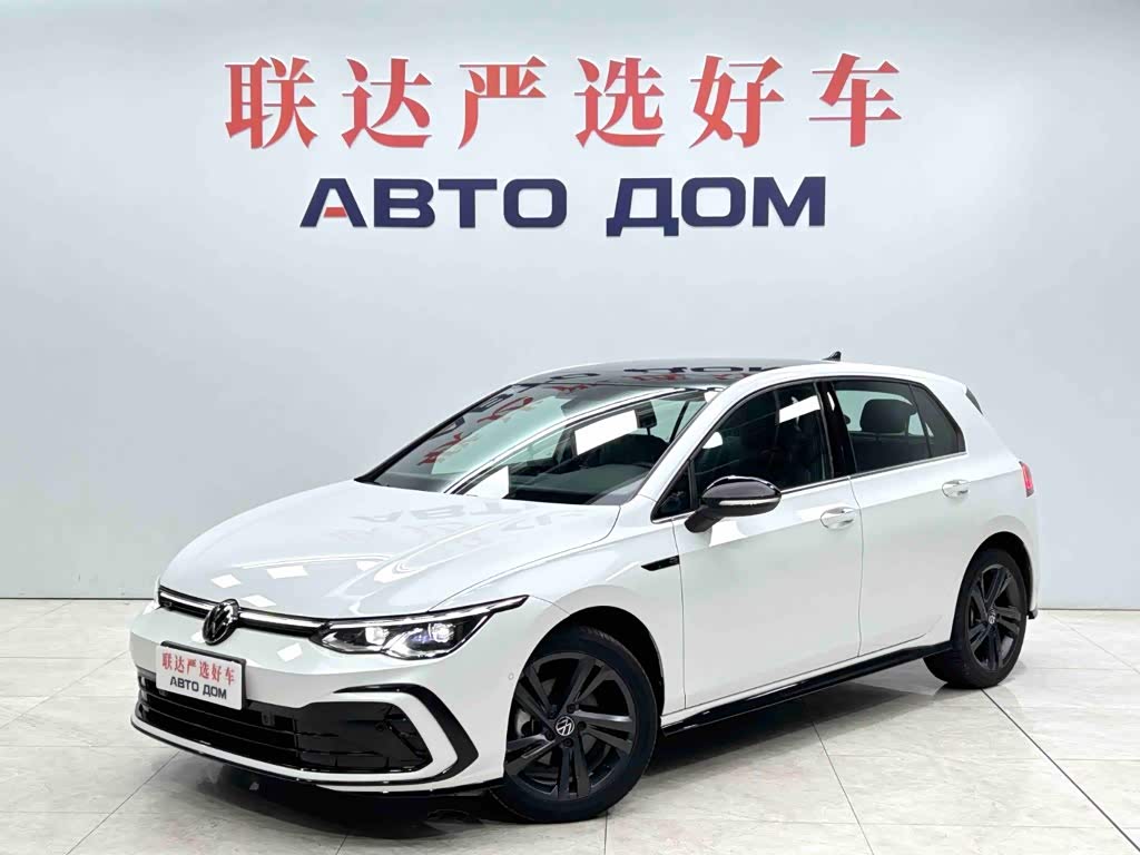 Volkswagen Golf, 2023 г., белый, 15 500 км Volkswagen Golf 2023 обновлённая версия 280TSI DSG R-Line Lite