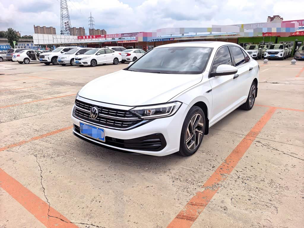 Volkswagen Sagitar, 2023 г., белый, 29 000 км Volkswagen Sagitar 2023 280TSI DSG комплектация «Чаоюэ Lite»