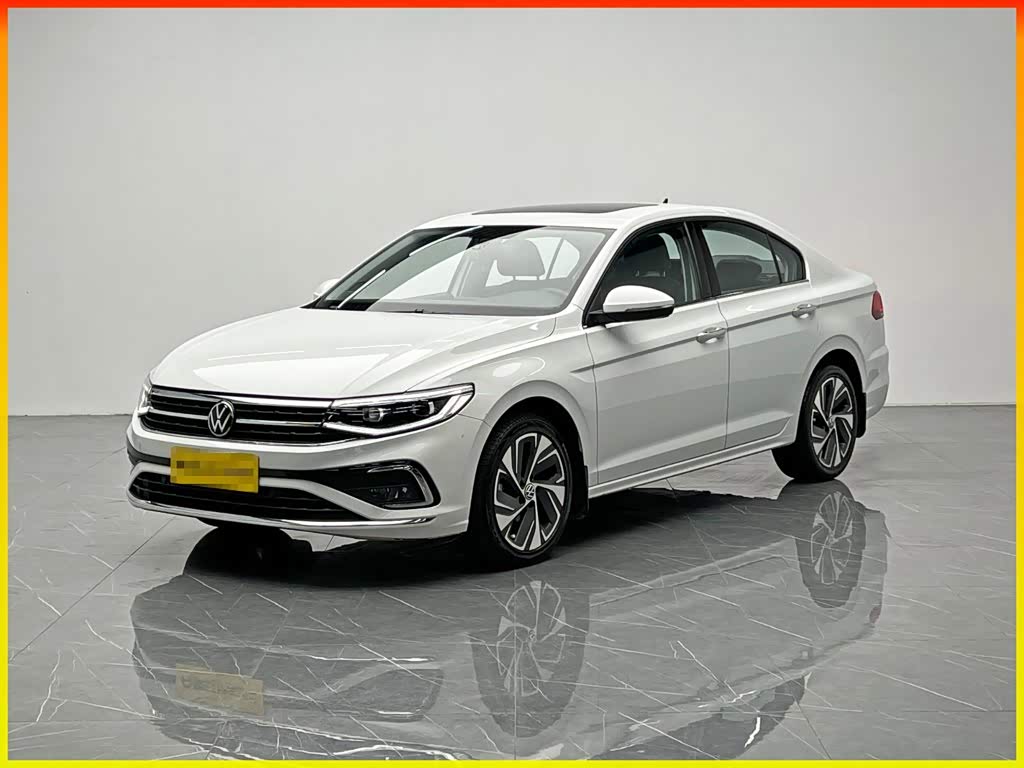 Volkswagen Bora, 2023 г., белый, 48 000 км Volkswagen Bora 2023 200TSI DSG Юэсин PROверсия