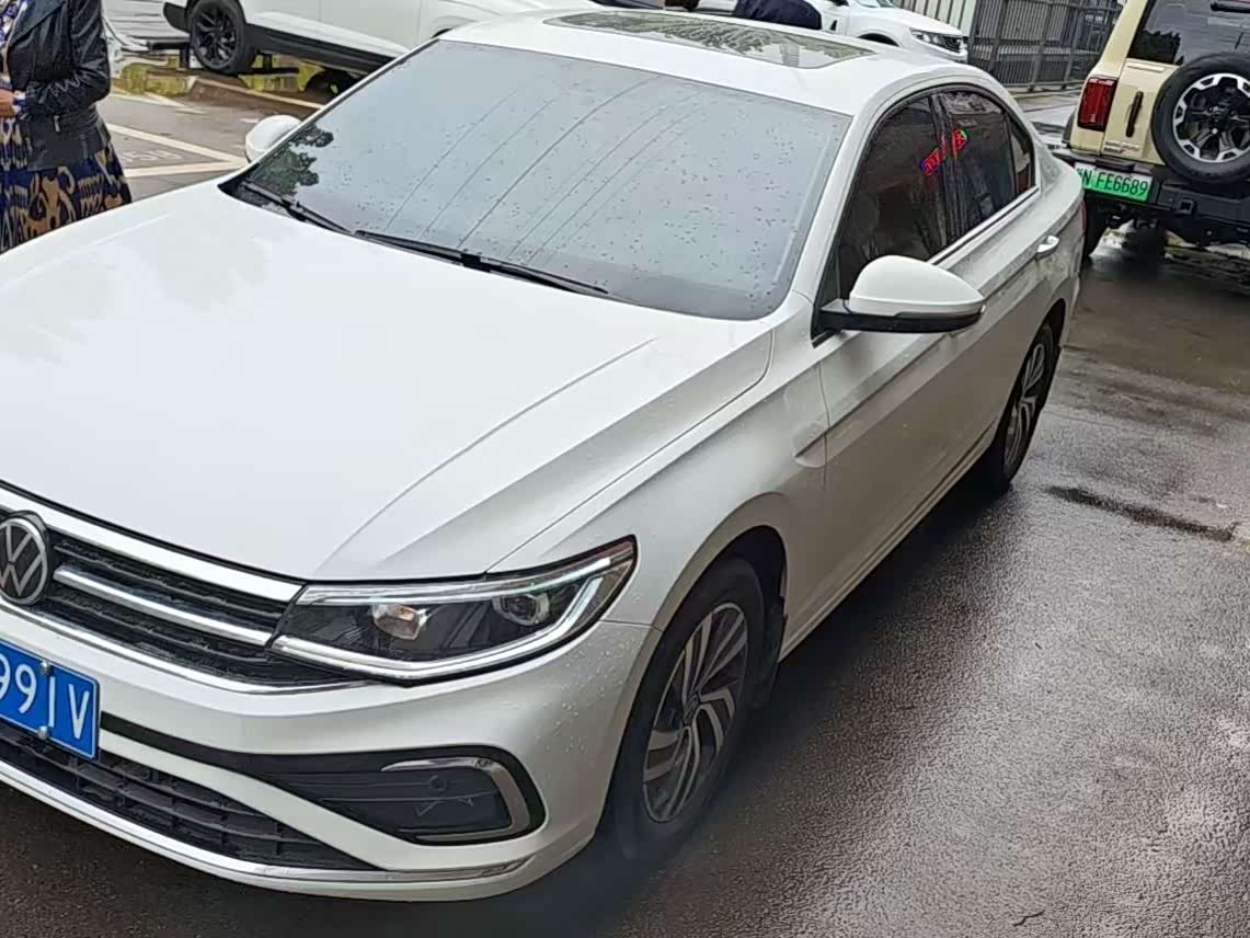 Volkswagen Bora, 2024 г., белый, 70 000 км Volkswagen Bora 2024 280TSI DSG комплектация «Шусин»