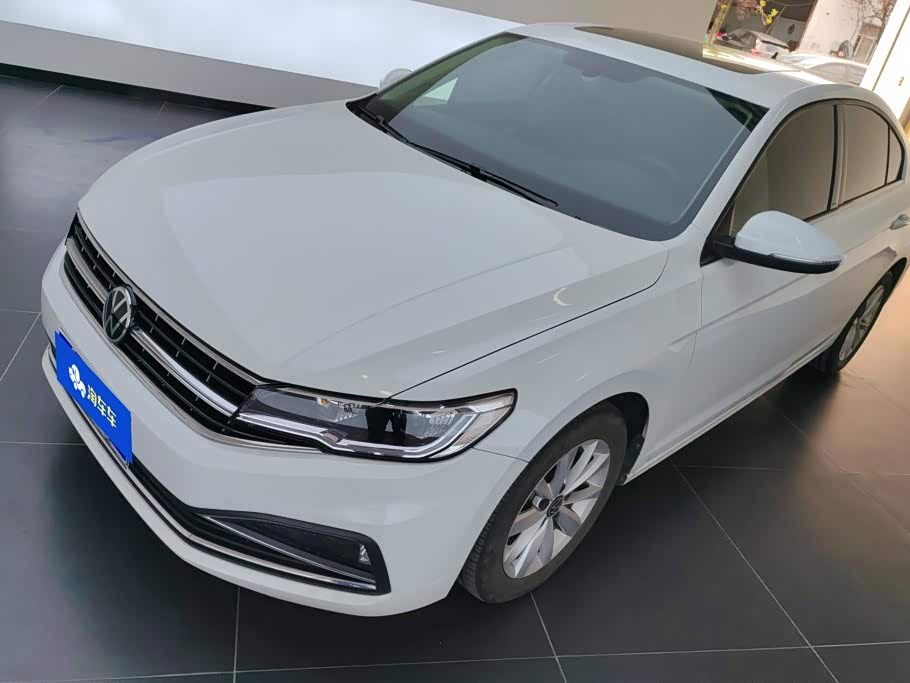 Volkswagen Bora, 2022 г., белый, 32 400 км Volkswagen Bora 2021 1.5L автомат Элита Чжилянь версия