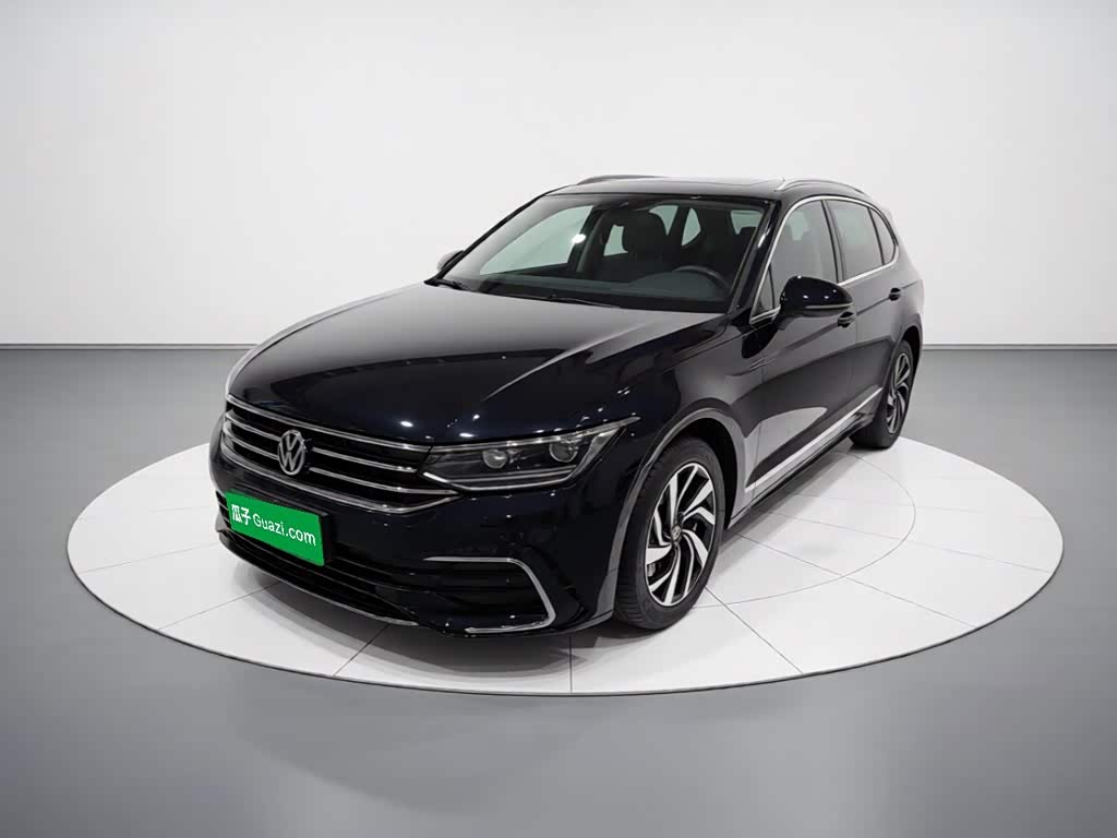 Volkswagen Tiguan L, 2024 г., чёрный, 46 600 км Volkswagen Tiguan L 2024 исполнение «Чучжун» 330TSI автомат одна ведущая ось R-Line Лунъяо версия