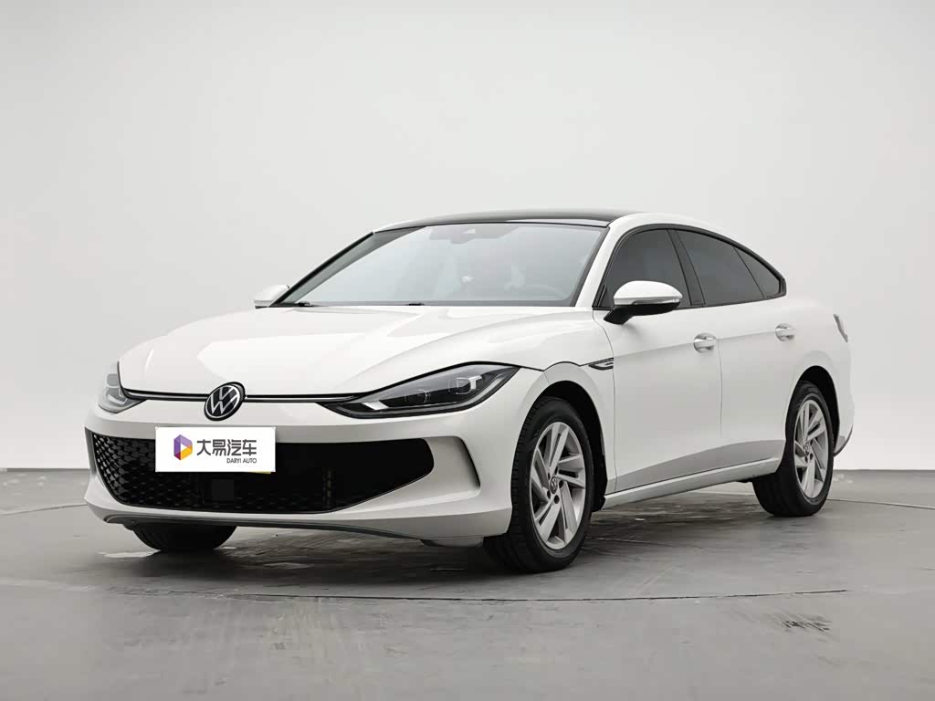Volkswagen Lamando, 2023 г., белый, 39 600 км Volkswagen Lamando 2022 Lamando L 280TSI DSG комплектация «Сюаньла»