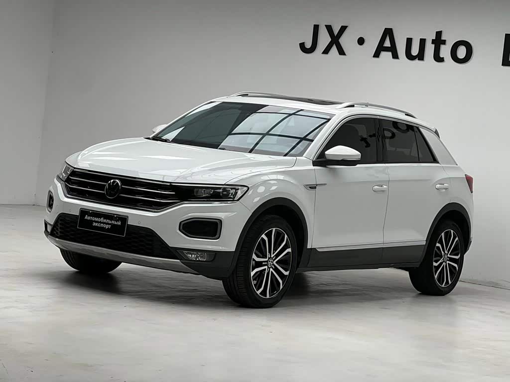 Volkswagen T-Roc, 2022 г., белый, 24 000 км Volkswagen T-Roc 2022 280TSI DSG одна ведущая ось Комфорт PLUS