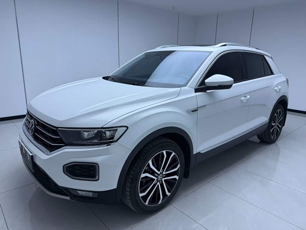 Volkswagen T-Roc, 2022 г., белый, 17 000 км Volkswagen T-Roc 2021 280TSI DSG одна ведущая ось Комфорт Чжилянь версия