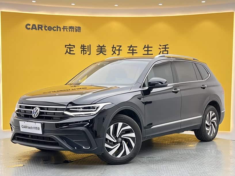 Volkswagen Tiguan L, 2025 г., чёрный, 17 000 км Volkswagen Tiguan L 2025 исполнение «Чучжун» 300TSI автомат одна ведущая ось комплектация «Лунтэн»