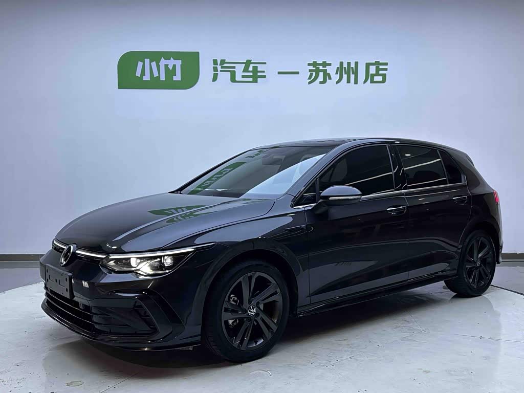 Volkswagen Golf, 2023 г., чёрный, 31 000 км Volkswagen Golf 2023 обновлённая версия 280TSI DSG R-Line Lite