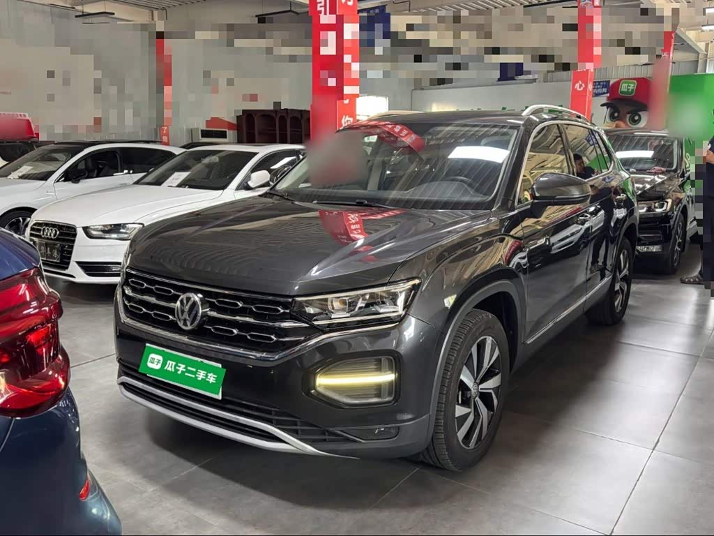 Volkswagen Tayron, 2021 г., чёрный, 42 500 км Volkswagen Tayron 2020 330TSI одна ведущая ось комплектация «Люкс Чжилянь»