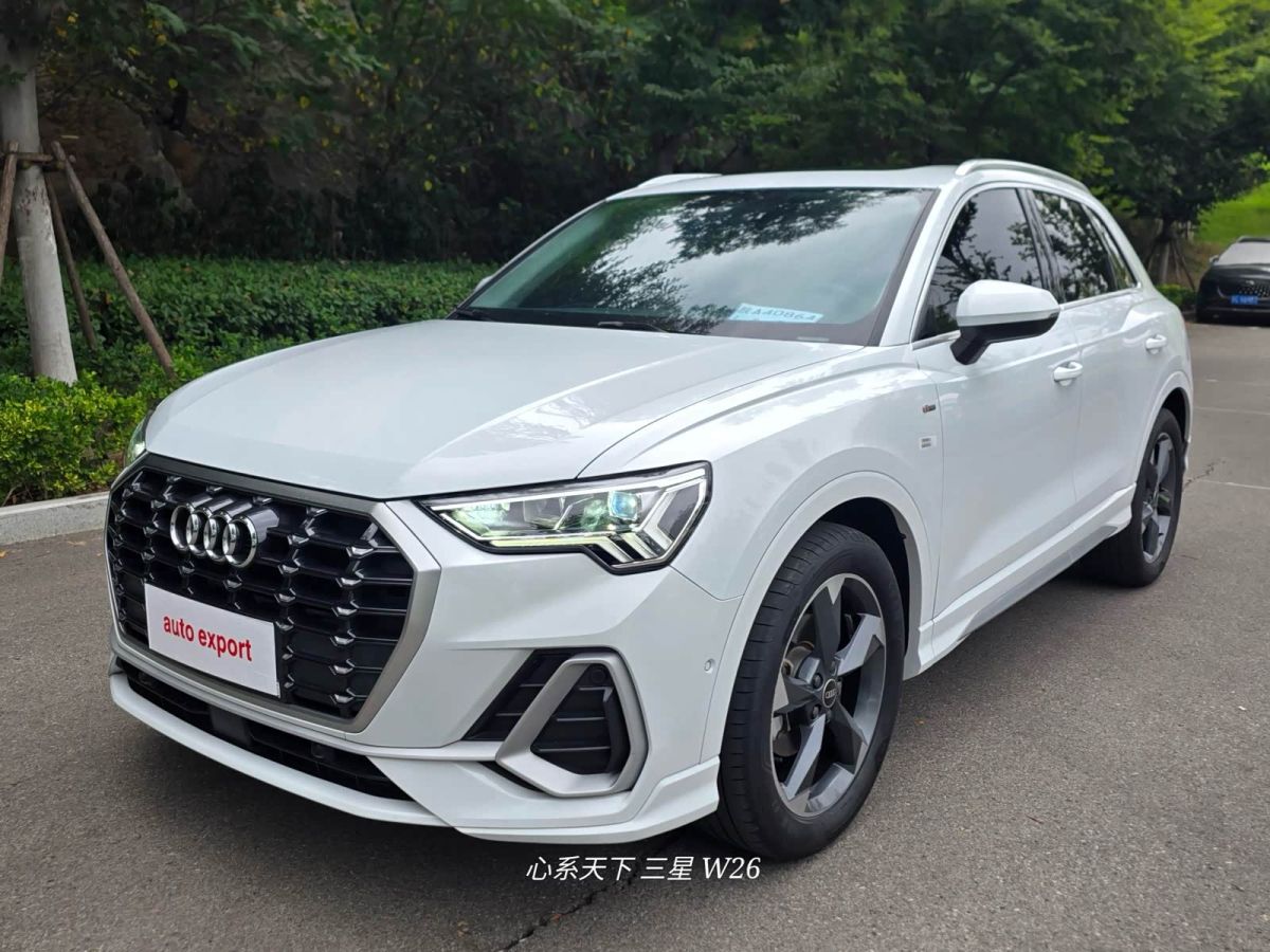 Audi Q3, 2022 г., белый, 55 000 км Audi 奥迪Q3, 2022 г., белый, 55 000 км