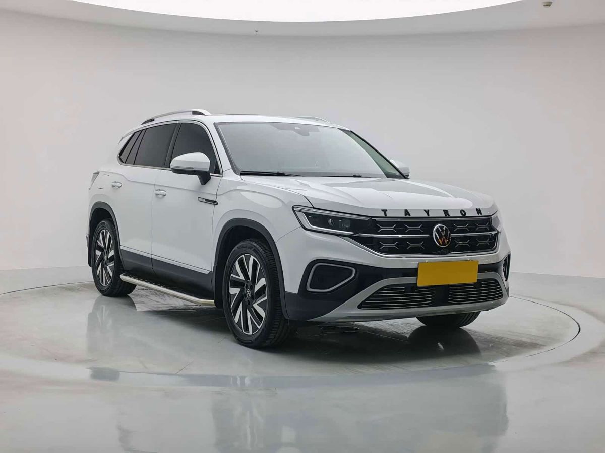Volkswagen Tayron, 2024 г., белый, 16 000 км Volkswagen Tayron 2024 300TSI одна ведущая ось комплектация «Люкс Plus», исполнение «Цзиньцзе»