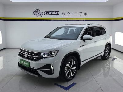 Volkswagen Tayron GTE, 2023 г., белый, 71 900 км Volkswagen Tayron GTE 2023 280TSI комплектация «Люкс Plus», исполнение «Цзиньцзе»