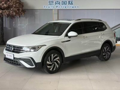 Volkswagen Tiguan L, 2022 г., белый, 28 600 км Volkswagen Tiguan L 2023 280TSI автомат одна ведущая ось ограниченная серия «Чаочуан»