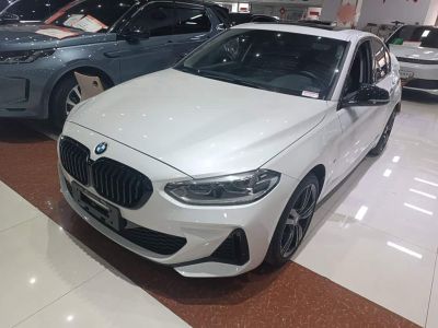 BMW 1 серия 2022 125i пакет M Sport, исполнение «Ночь»