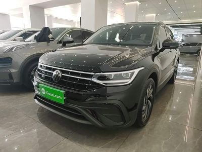 Volkswagen Tiguan L, 2026 г., белый, 400 км Volkswagen Tiguan L 2025 исполнение «Чучжун» 300TSI автомат одна ведущая ось комплектация «Лунтэн»