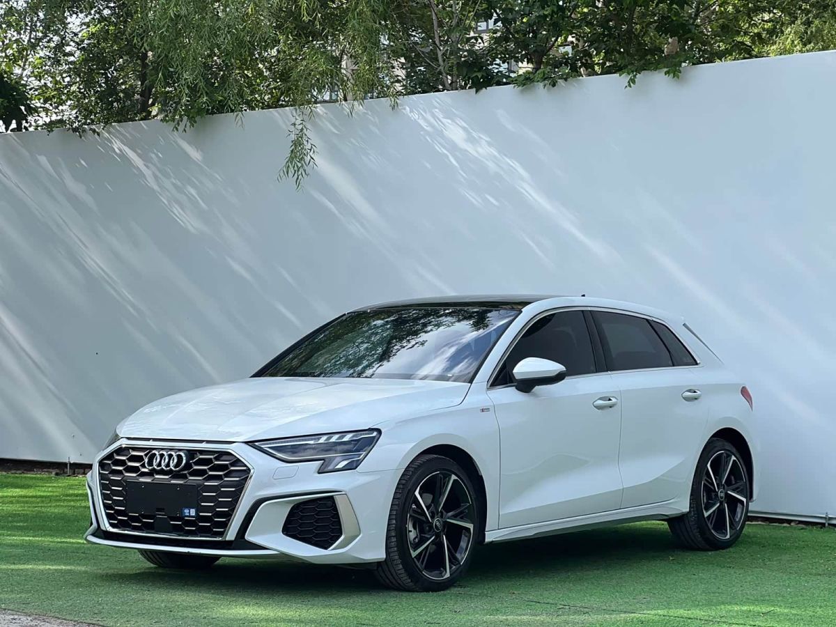 Audi A3, 2023 г., белый, 11 000 км