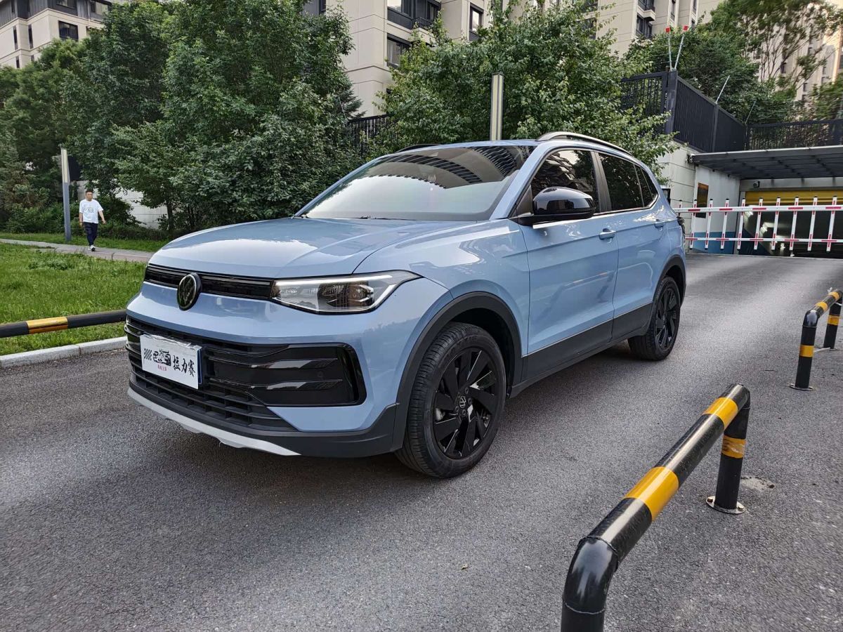 Volkswagen Tharu 2025 исполнение «Синьжуй» 300TSI комплектация «Руйсян»