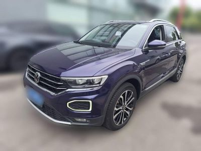 Volkswagen T-Roc, 2021 г., белый, 63 000 км Volkswagen T-Roc 2021 обновлённая версия 280TSI DSG одна ведущая ось Комфорт Чжилянь версия