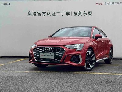 Audi A3, 2023 г., красный / фиолетовый, 13 900 км