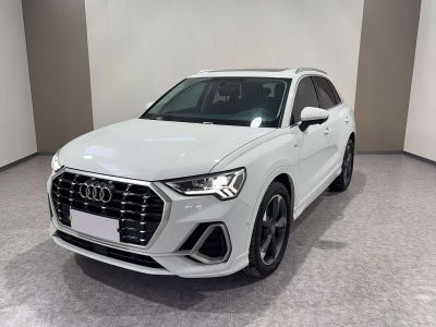 Audi Q3, 2022 г., белый, 28 000 км Audi 奥迪Q3, 2022 г., белый, 30 000 км