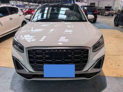Audi Q2L, 2022 г., белый, 52 000 км Audi 奥迪Q2L, 2022 г., белый, 75 000 км