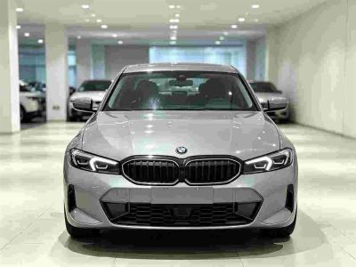 BMW 3 серия, 2025 г., серебристый / серый, 12 000 км BMW 3 серия 2025 330Li пакет M Sport, исполнение «Ночь»