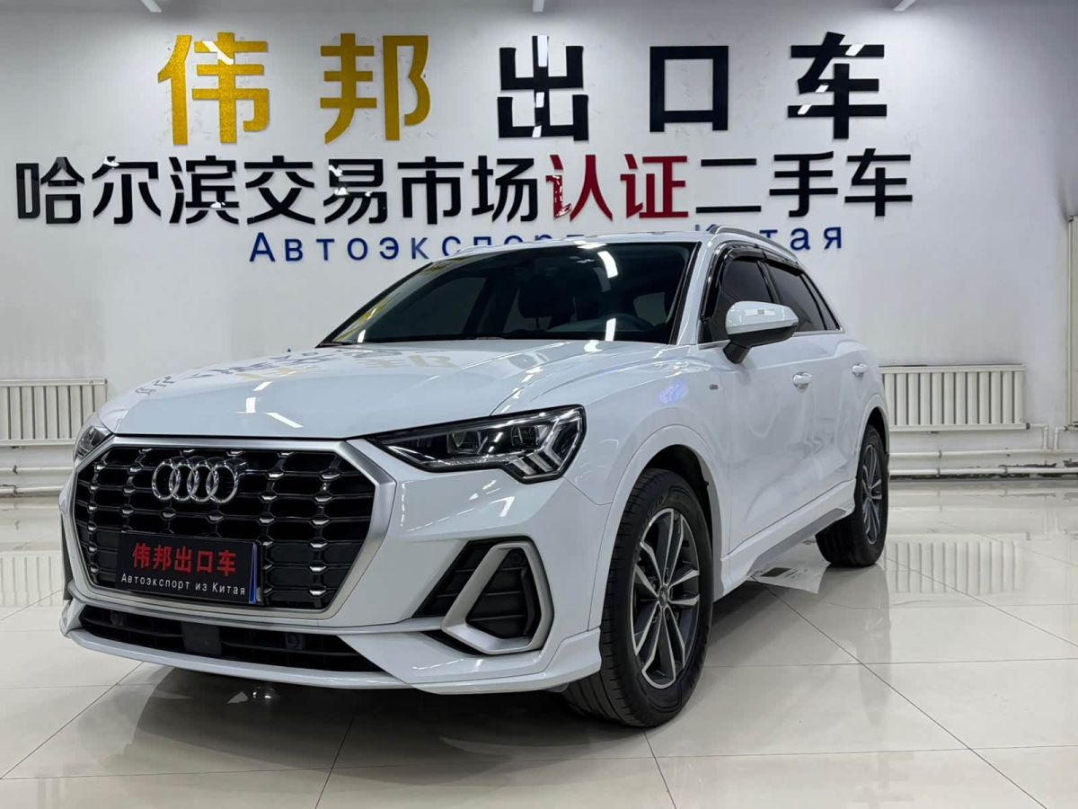 Audi Q3, 2022 г., белый, 57 000 км Audi 奥迪Q3, 2022 г., белый, 57 000 км