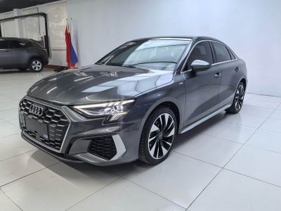 Audi A3, 2023 г., серебристый / серый, 35 000 км