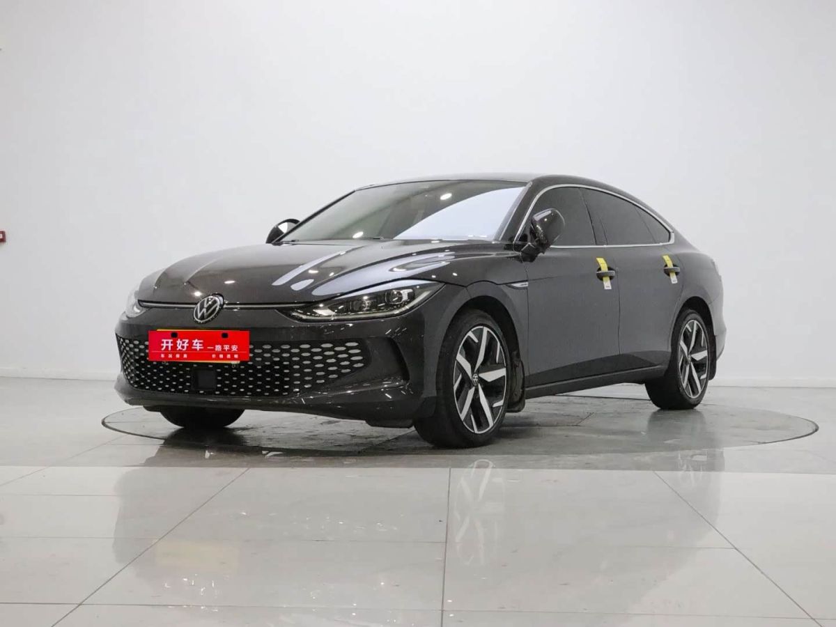 Volkswagen Lamando, 2023 г., серебристый / серый, 50 000 км Volkswagen Lamando 2023 Lamando L 280TSI DSG комплектация «Кула»
