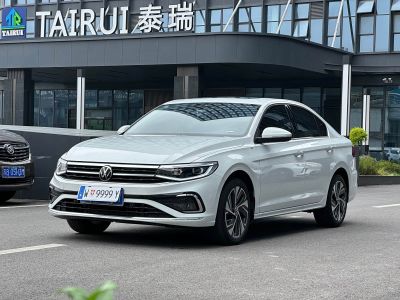 Volkswagen Bora, 2024 г., белый, 76 900 км Volkswagen Bora 2025 300TSI DSG комплектация «Цзуньсин»
