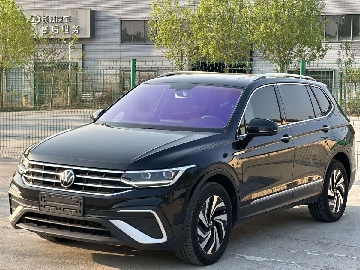 Volkswagen Tiguan L 2023 280TSI автомат одна ведущая ось ограниченная серия «Чаочуан»