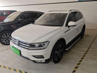 Volkswagen Tiguan L PHEV, 2024 г., белый, 64 000 км Volkswagen Tiguan L 2021 330TSI автомат одна ведущая ось комплектация «Умный комфорт»