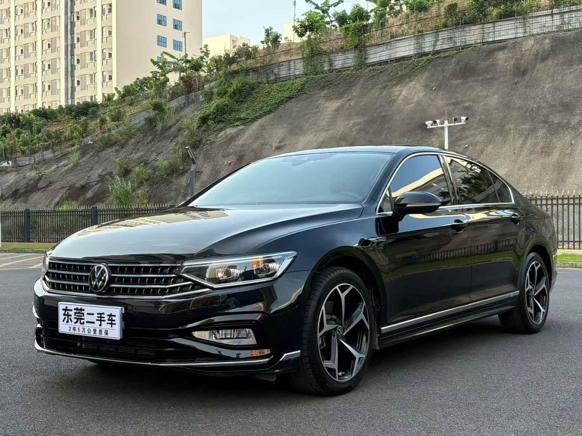 Volkswagen Magotan 2023 200 × десять тысяч выпущенных автомобилей, юбилейная серия 330TSI DSG Люкс
