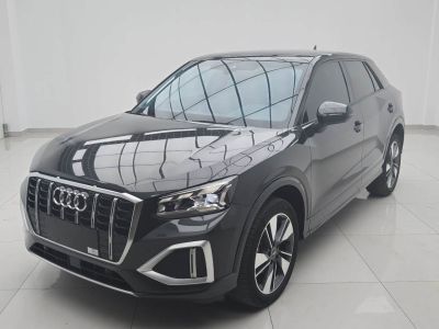 Audi 奥迪Q2L, 2022 г., чёрный, 31 000 км