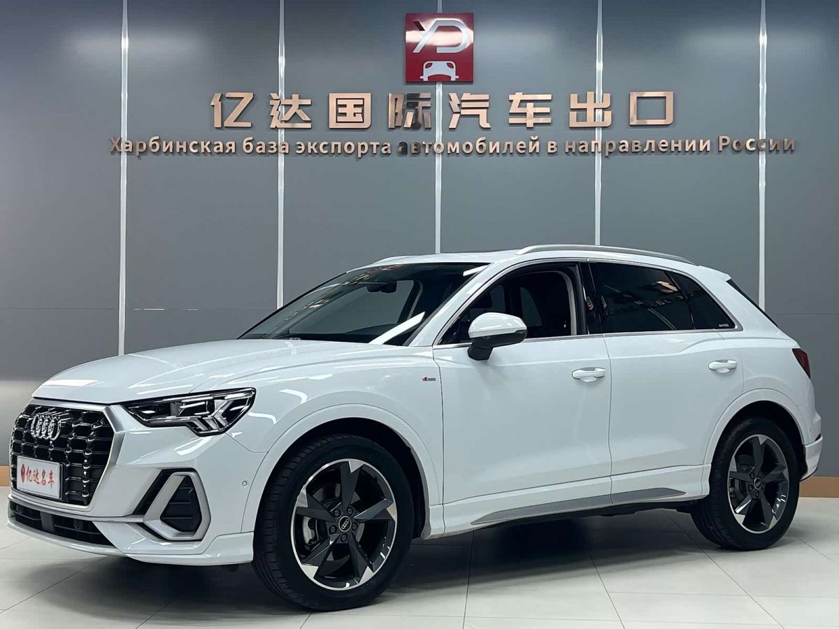 Audi 奥迪Q3, 2022 г., белый, 19 000 км