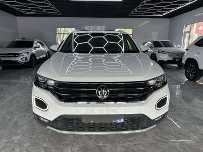 Volkswagen T-Roc, 2022 г., белый, 28 000 км Volkswagen T-Roc 2021 280TSI DSG одна ведущая ось Комфорт Чжилянь версия