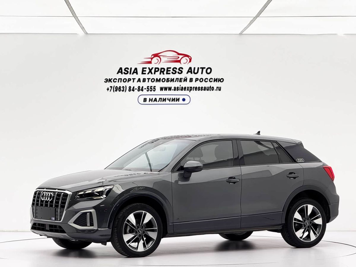 Audi 奥迪Q2L, 2023 г., серебристый / серый, 35 000 км