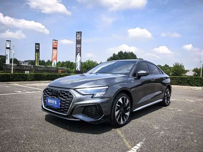 Audi A3, 2023 г., серебристый / серый, 20 000 км