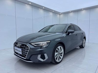 Audi A3, 2024 г., серебристый / серый, 48 000 км