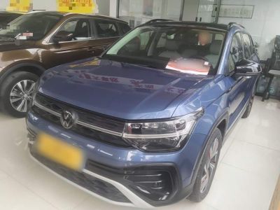 Volkswagen Tharu, 2026 г., серебристый / серый, 5 700 км Volkswagen Tharu 2023 330TSI полный привод комплектация «Юэцзунь»