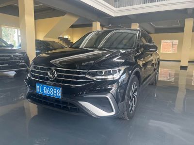 Volkswagen Tiguan L, 2023 г., белый, 78 700 км Volkswagen Tiguan L 2023 280TSI автомат одна ведущая ось ограниченная серия «Чаочуан»