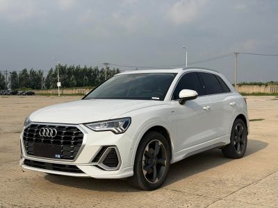 Audi Q3, 2022 г., белый, 44 000 км Audi 奥迪Q3, 2022 г., белый, 44 000 км