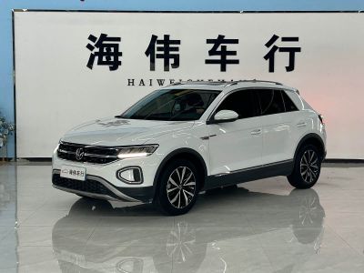 Volkswagen T-Roc, 2023 г., белый, 24 100 км Volkswagen T-Roc 2023 280TSI DSG одна ведущая ось Шигуан версия