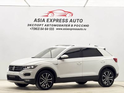 Volkswagen T-Roc, 2022 г., белый, 39 000 км Volkswagen T-Roc 2022 280TSI DSG одна ведущая ось Комфорт PLUS